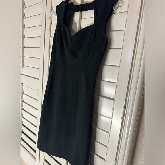 White House Black Market Black Cocktail Evening Wedding Guest Dress size 2 - Picture 2 of 4
